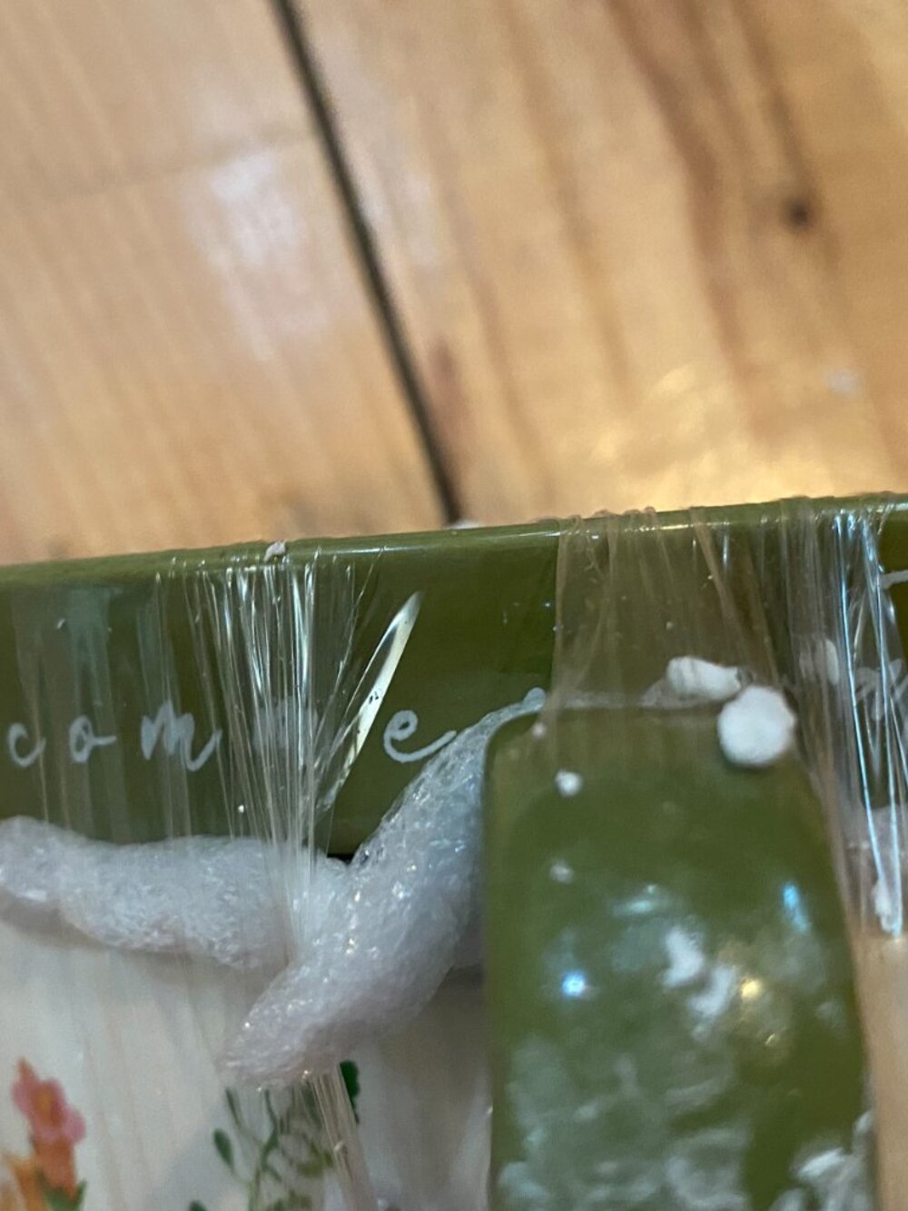 Green floral teacup with lid-NEW! - Picture 7 of 13